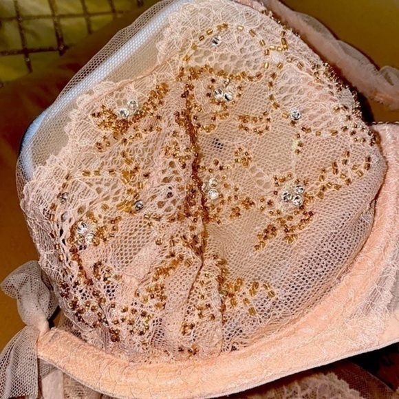 VS Runway Swarovski crystal 36D Collection limited edition Couture hand made - Picture 3 of 12